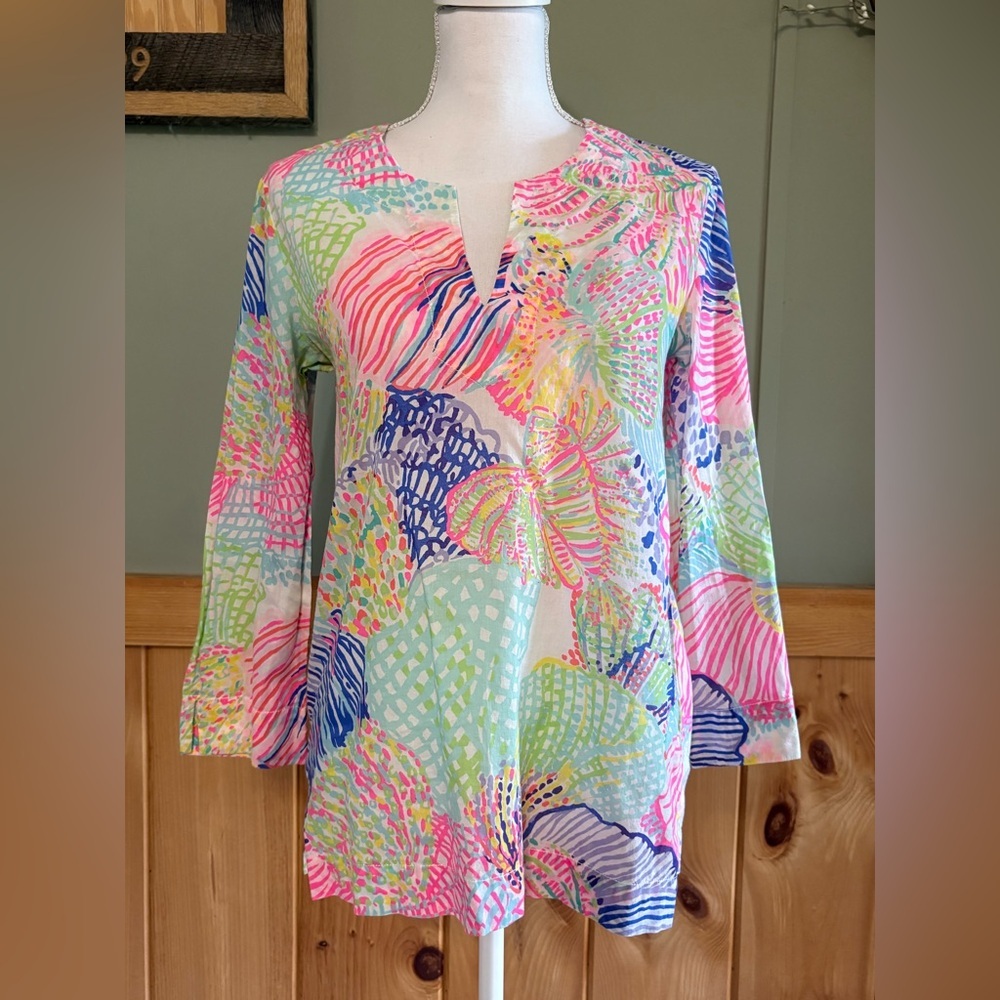 Lilly Pulitzer Amelia Island 3/4 Sleeve V Neck Tunic Blouse Size Small